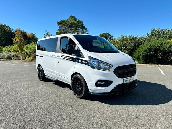 Ford Tourneo Custom Minibus, Petrol Hybrid, 2022, White