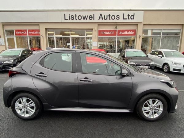 Toyota Yaris Hatchback, Petrol, 2022, Grey