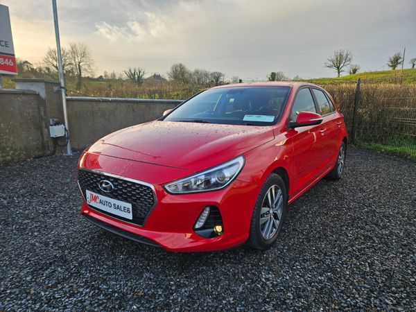 Hyundai i30 Hatchback, Petrol, 2017, Red