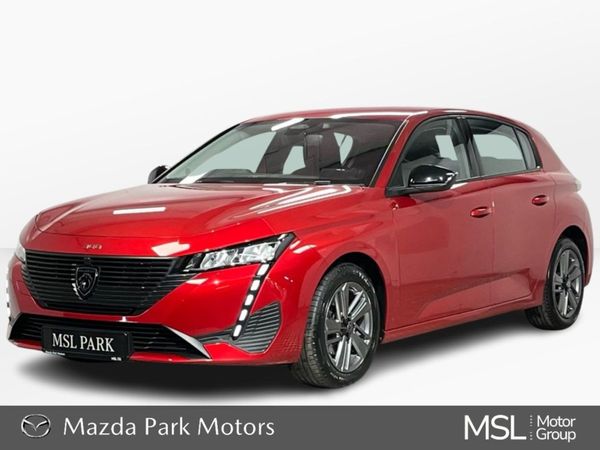 Peugeot 308 Hatchback, Petrol, 2023, Red