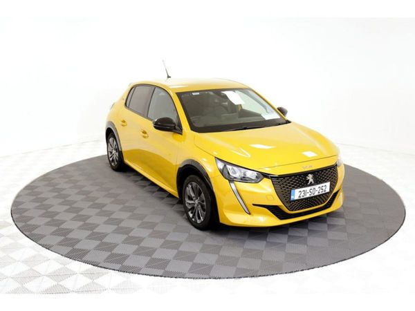 Peugeot 208 Hatchback, Electric, 2023, Yellow