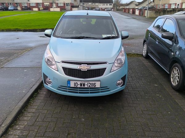 Chevrolet Spark Hatchback, Petrol, 2010, Blue