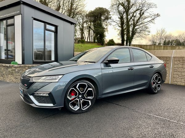 Skoda Octavia Hatchback, Diesel, 2021, Grey