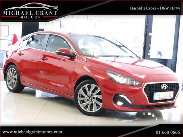 Hyundai i30 Hatchback, Petrol, 2018, Red