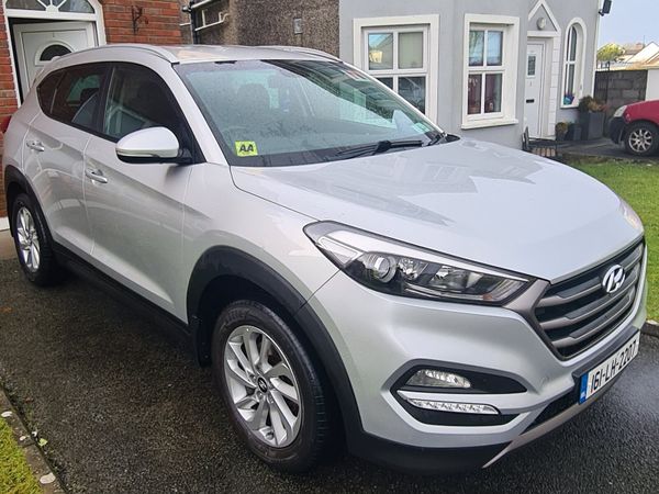 Hyundai Tucson SUV, Diesel, 2016, Silver