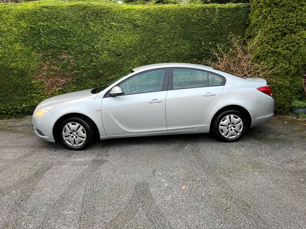 Opel Insignia Saloon, Diesel, 2011, Silver