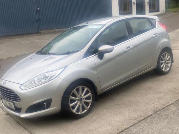 Ford Fiesta Hatchback, Diesel, 2017, Grey