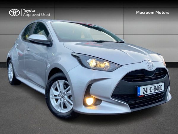 Toyota Yaris Hatchback, Hybrid, 2024, Silver