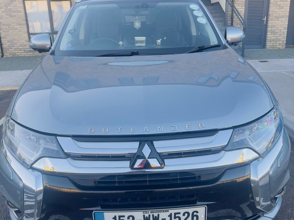 Mitsubishi Outlander SUV, Petrol Plug-in Hybrid, 2015, Grey