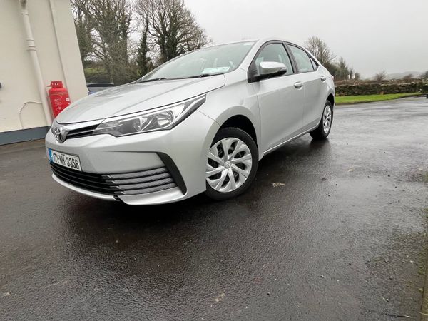 Toyota Corolla Saloon, Petrol, 2017, Grey