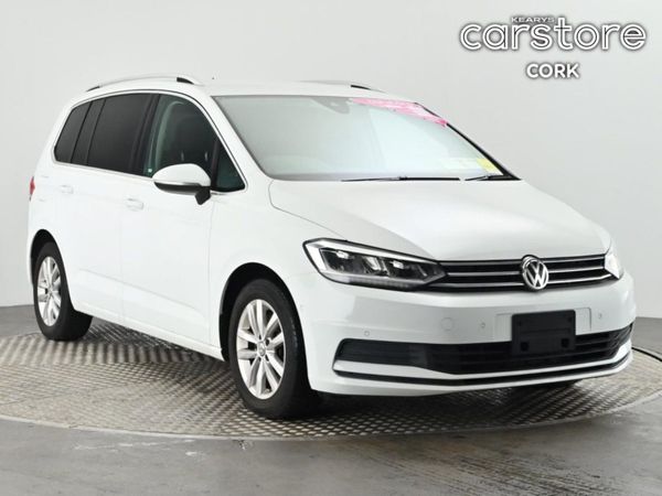 Volkswagen Touran MPV, Petrol, 2017, White