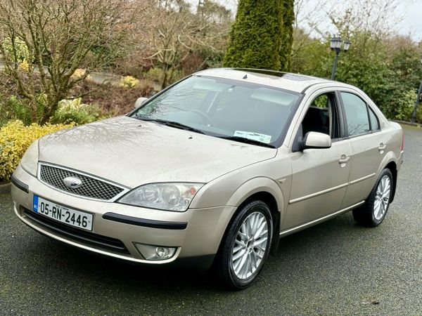 Ford Mondeo Saloon, Petrol, 2005, Silver