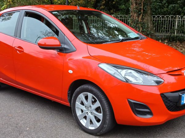 Mazda Mazda2 Hatchback, Petrol, 2013, Red