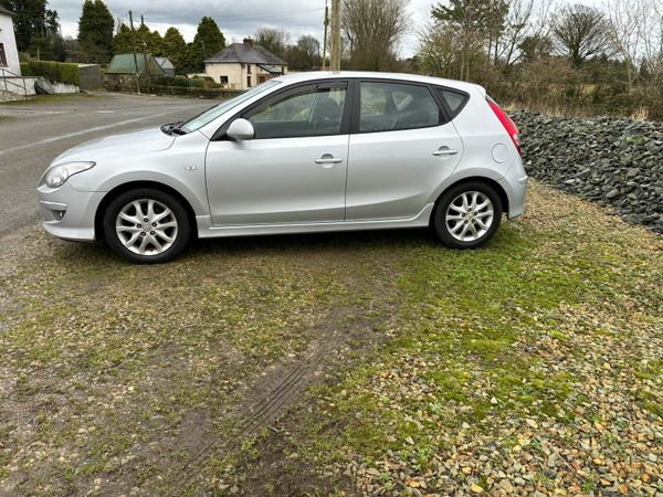 11 Hyundai i30 Diesel Taxed and Nct for sale in Co. Wexford for €3,350 ...