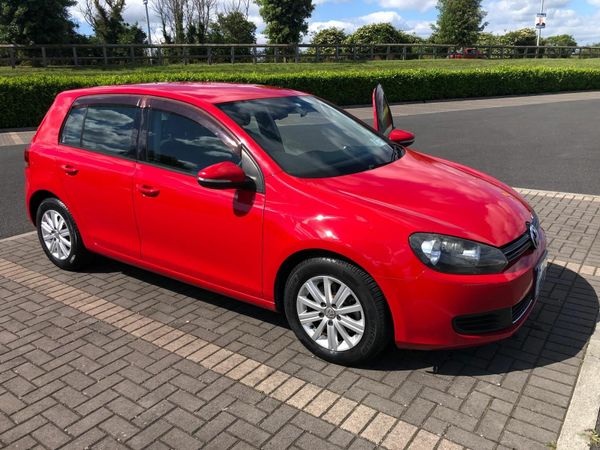 Volkswagen Golf Hatchback, Petrol, 2012, Red