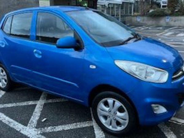 Hyundai i10 Hatchback, Petrol, 2011, Blue