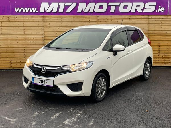 Honda Fit Hatchback, Petrol Hybrid, 2017, White