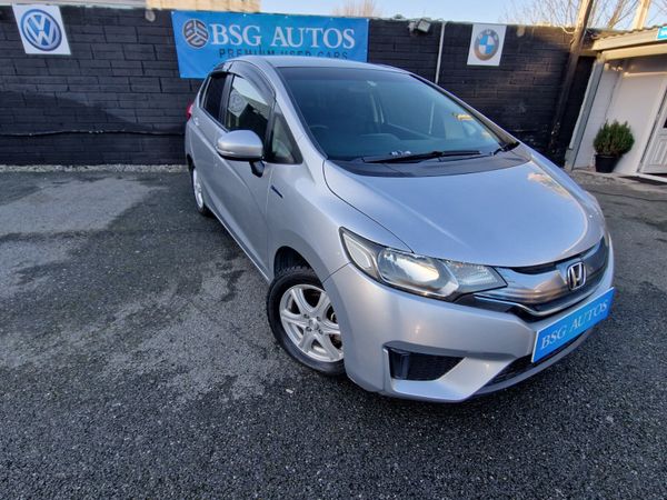 Honda Fit Hatchback, Hybrid, 2015, Silver