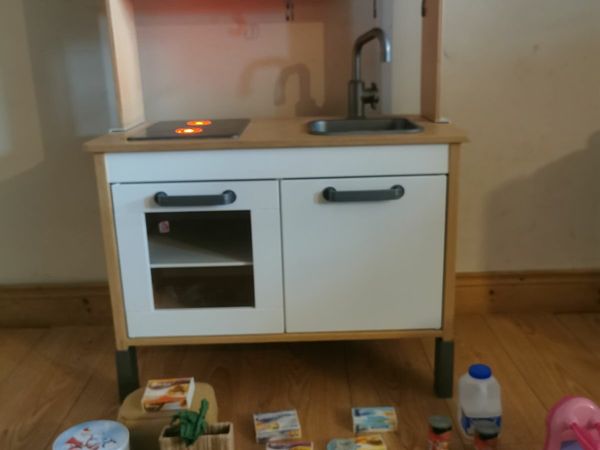 Done deal toy kitchen discount