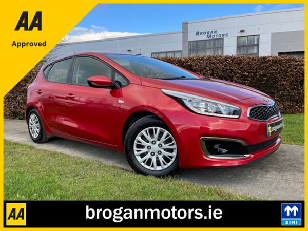 Kia Ceed Hatchback, Diesel, 2017, Red