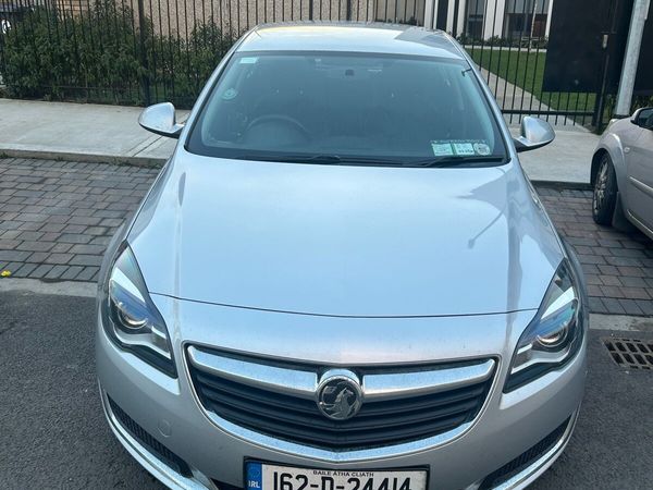 Vauxhall Insignia Hatchback, Diesel, 2016, Silver