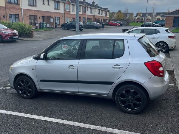 Skoda Fabia Hatchback, Petrol, 2008, Silver