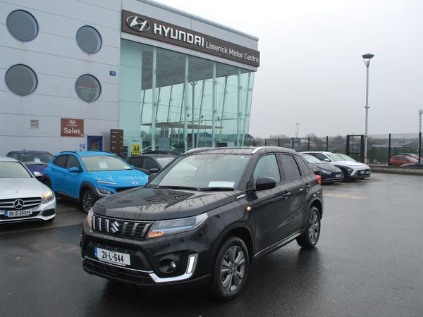 Suzuki Vitara SUV, Petrol, 2021, Black