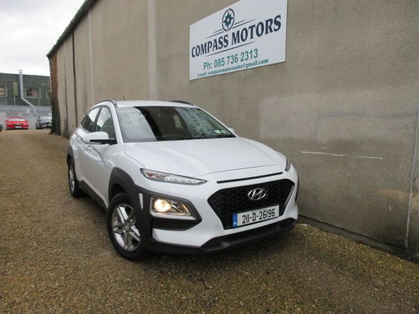 Hyundai KONA MPV, Petrol, 2021, White