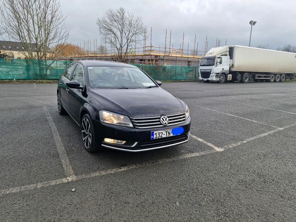 Volkswagen Passat Saloon, Diesel, 2013, Black