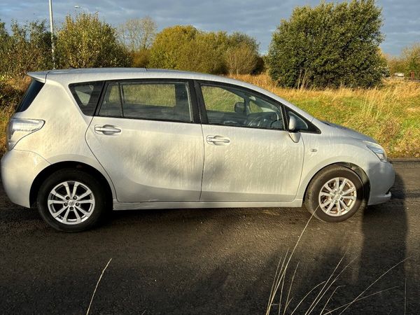 Toyota Verso MPV, Diesel, 2011, Silver