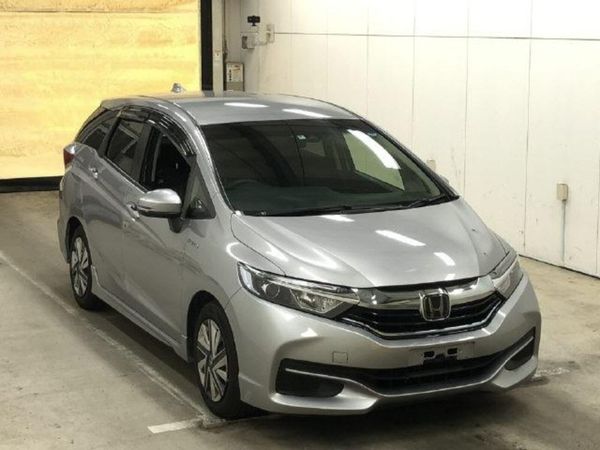 Honda Shuttle Estate, Hybrid, 2018, White