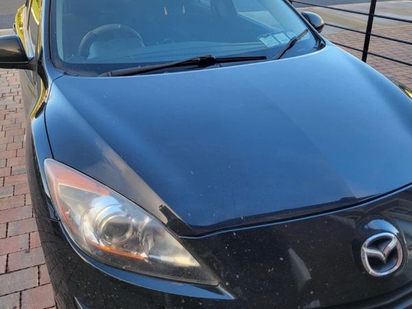 Mazda Mazda3 Hatchback, Diesel, 2010, Black