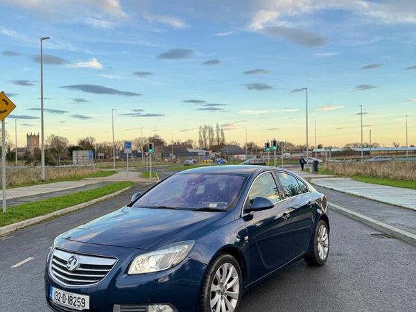 Vauxhall Insignia Hatchback, Diesel, 2013, Blue