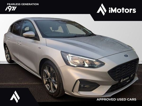 Ford Focus Hatchback, Petrol, 2020, Silver