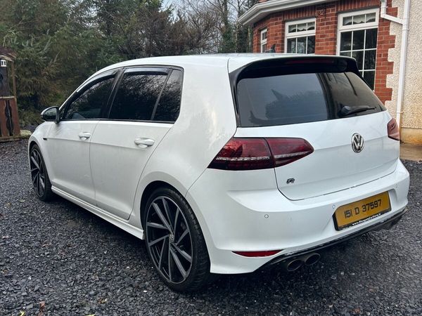 Volkswagen Golf Estate, Petrol, 2015, White