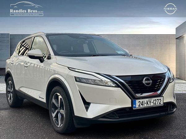 Nissan Qashqai MPV, Petrol, 2024, White