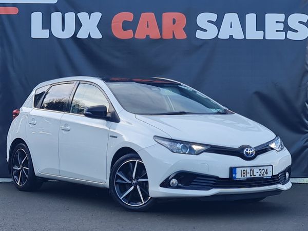 Toyota Auris Hatchback, Petrol Hybrid, 2018, White