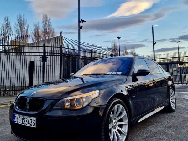 BMW M5 Saloon, Petrol, 2005, Black