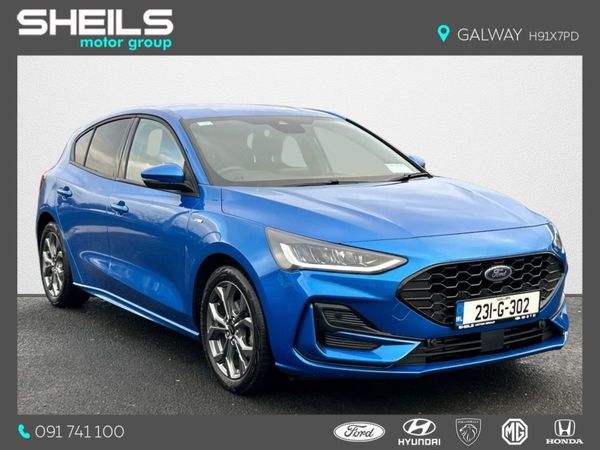 Ford Focus Hatchback, Petrol, 2023, Blue