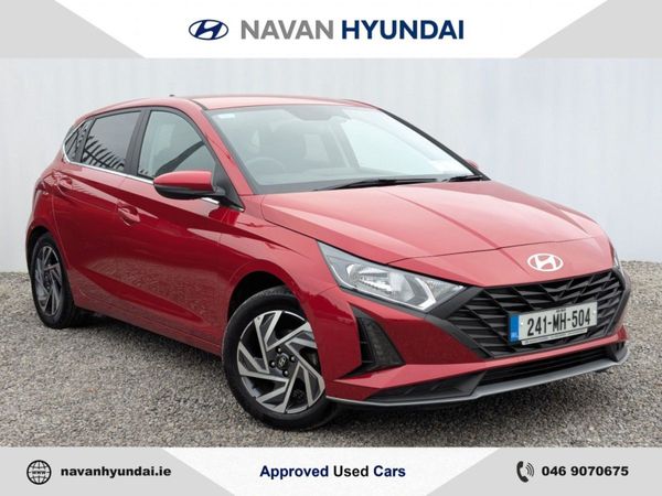 Hyundai i20 Hatchback, Petrol, 2024, Red