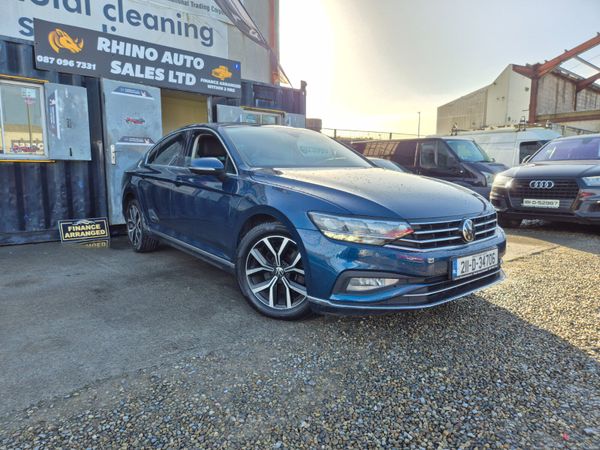 Volkswagen Passat Saloon, Diesel, 2021, Blue