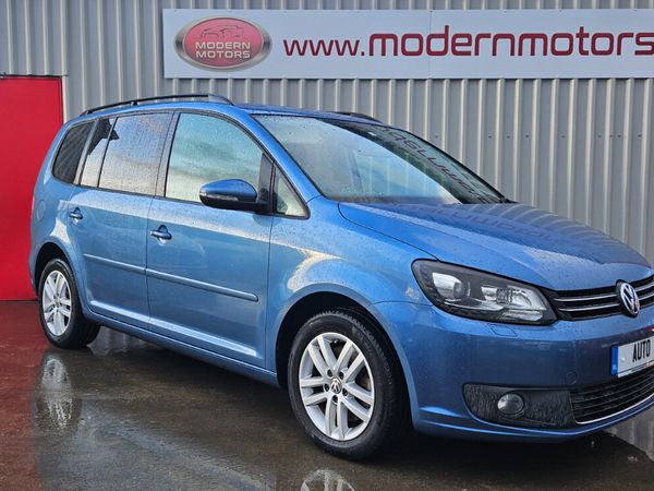 Volkswagen Touran MPV, Petrol, 2014, Blue