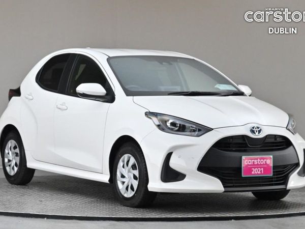Toyota Yaris Hatchback, Petrol Hybrid, 2021, White