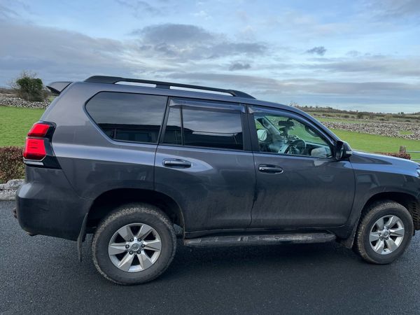 Toyota Land Cruiser SUV, Diesel, 2022, Grey