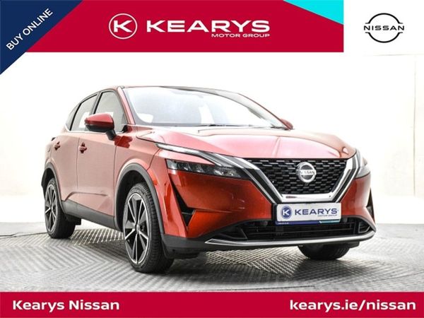 Nissan Qashqai SUV, Petrol, 2022, Red