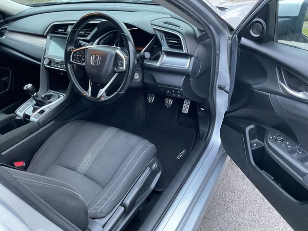 Honda Civic Saloon, Diesel, 2020, Grey