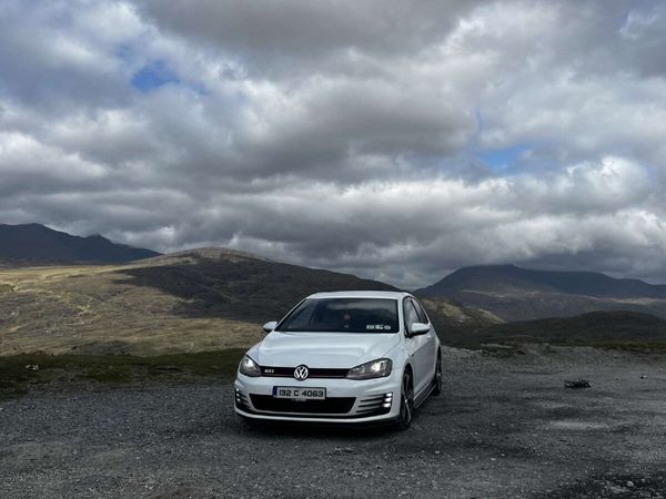 Volkswagen Golf Hatchback, Petrol, 2013, White
