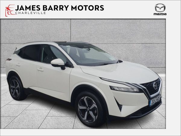 Nissan Qashqai MPV, Petrol, 2021, White