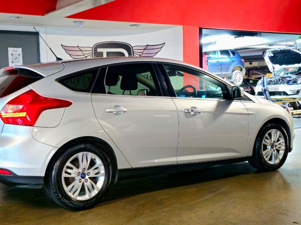 Ford Focus Hatchback, Diesel, 2014, Silver