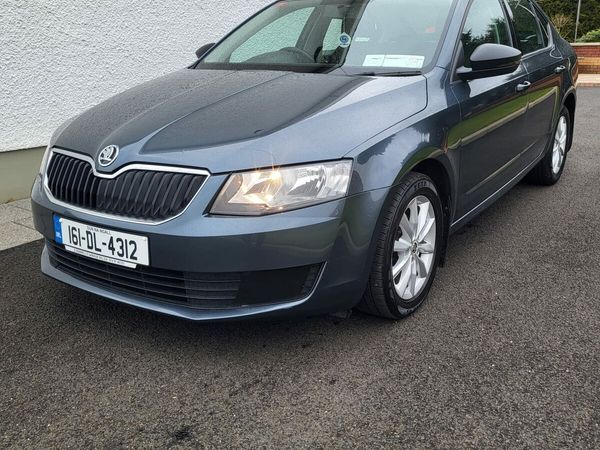 Skoda Octavia Hatchback, Diesel, 2016, Grey